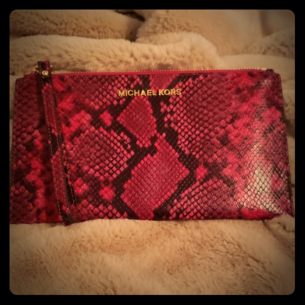 Michael Michael Kors Clutch